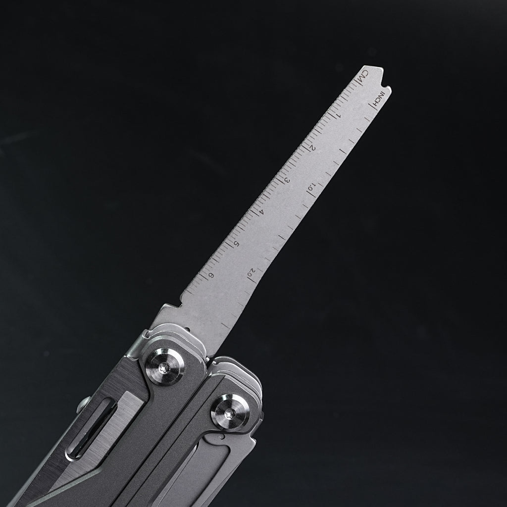 Multi functional sharpblade tool pliers