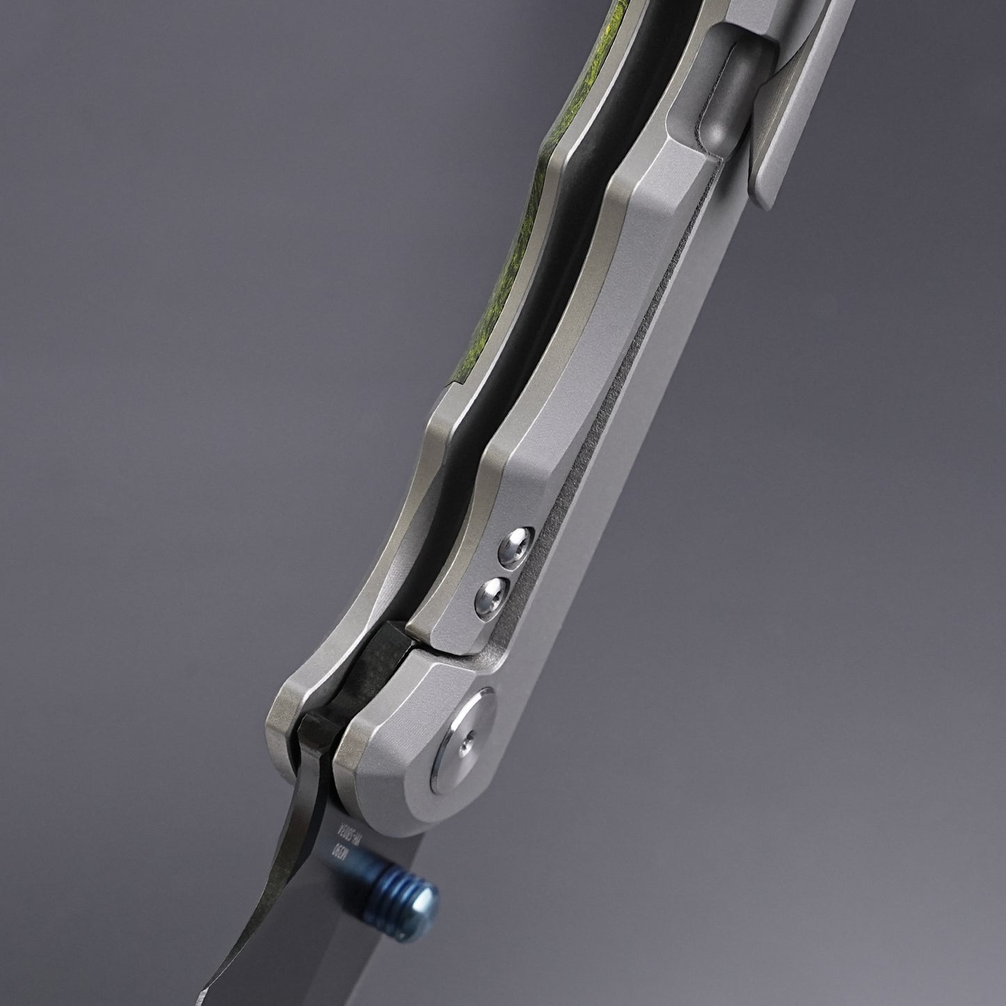 EDC Outdoor Folding Knife YH-SB03