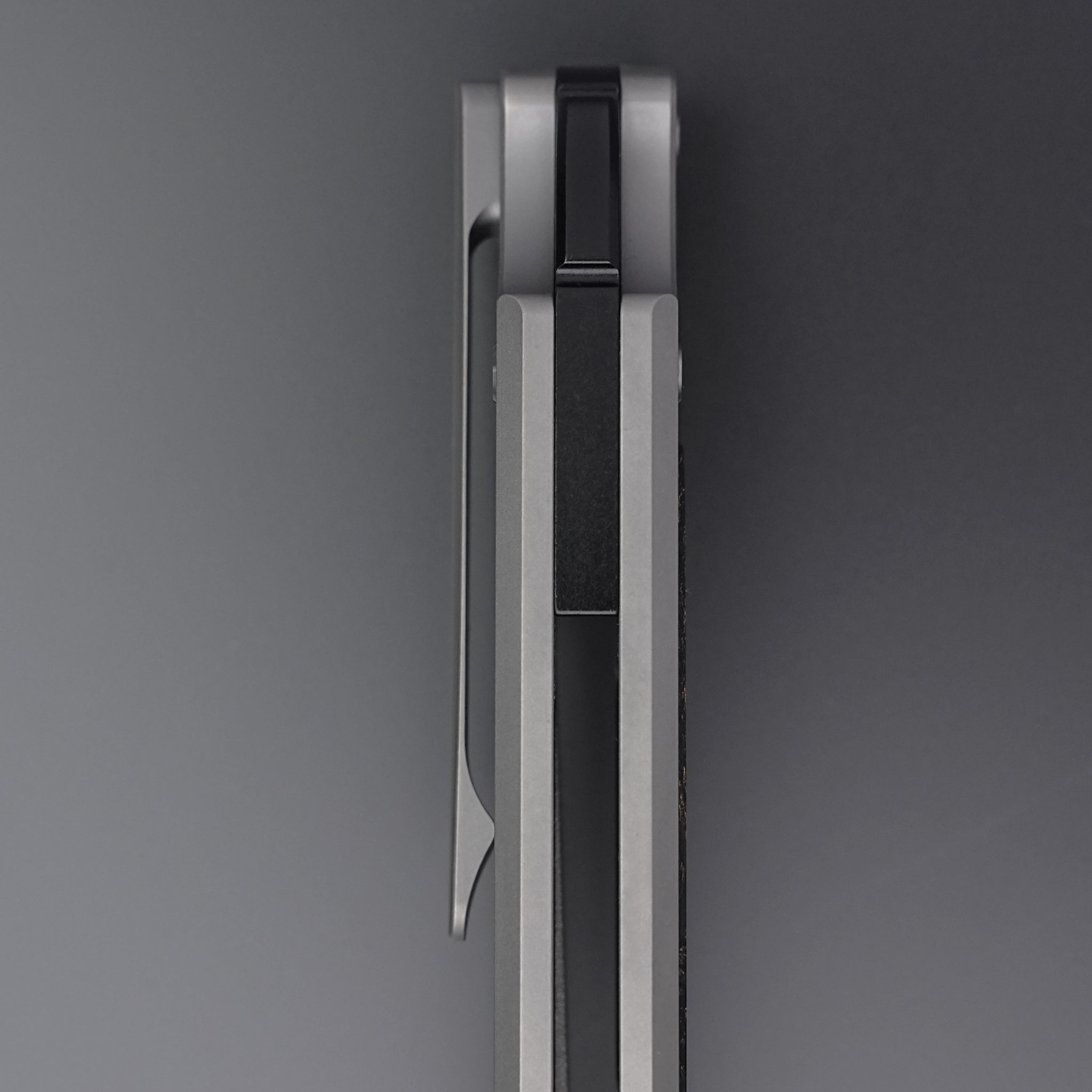 EDC Outdoor Folding Knife YH-SB02