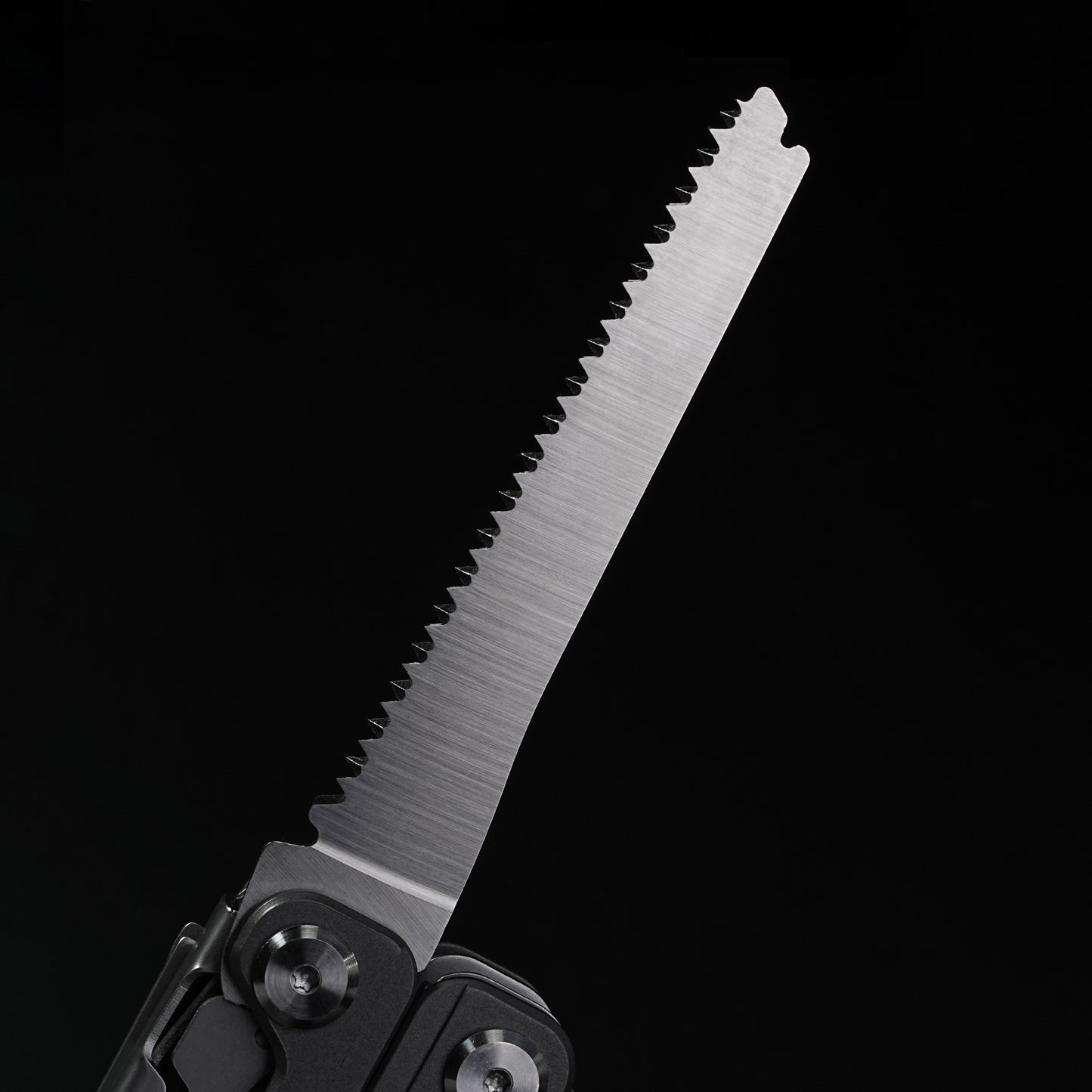 Multi functional sharpblade tool pliers