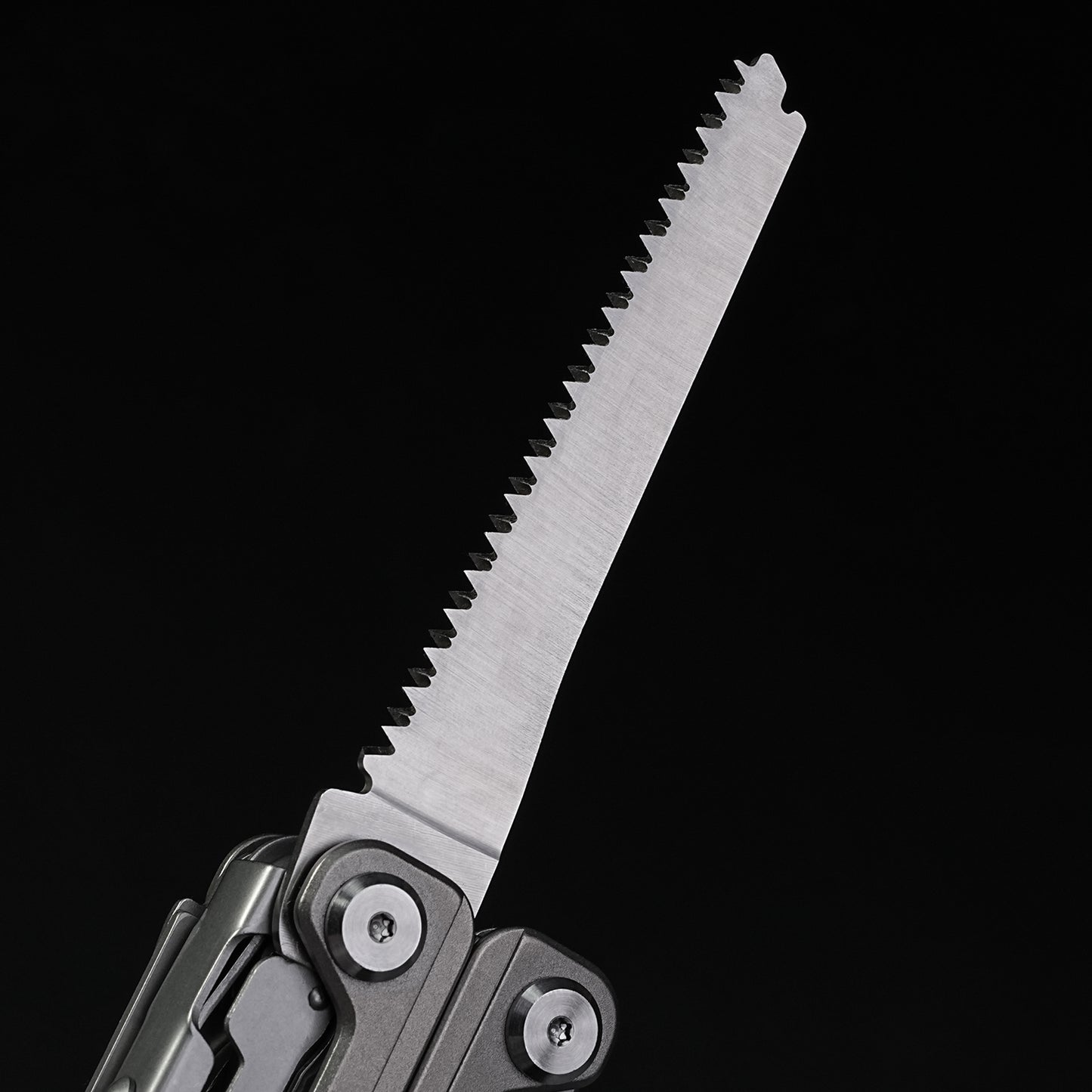 Multi functional sharpblade tool pliers