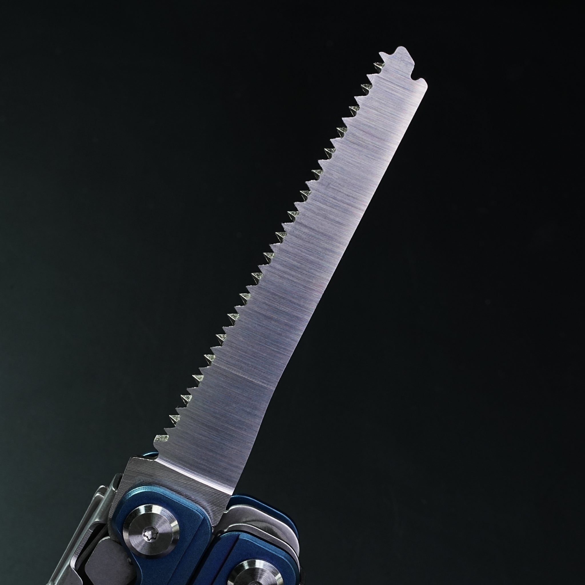 Multi functional sharpblade tool pliers