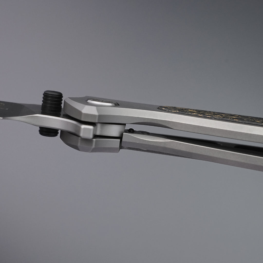 EDC Outdoor Folding Knife YH-SB02