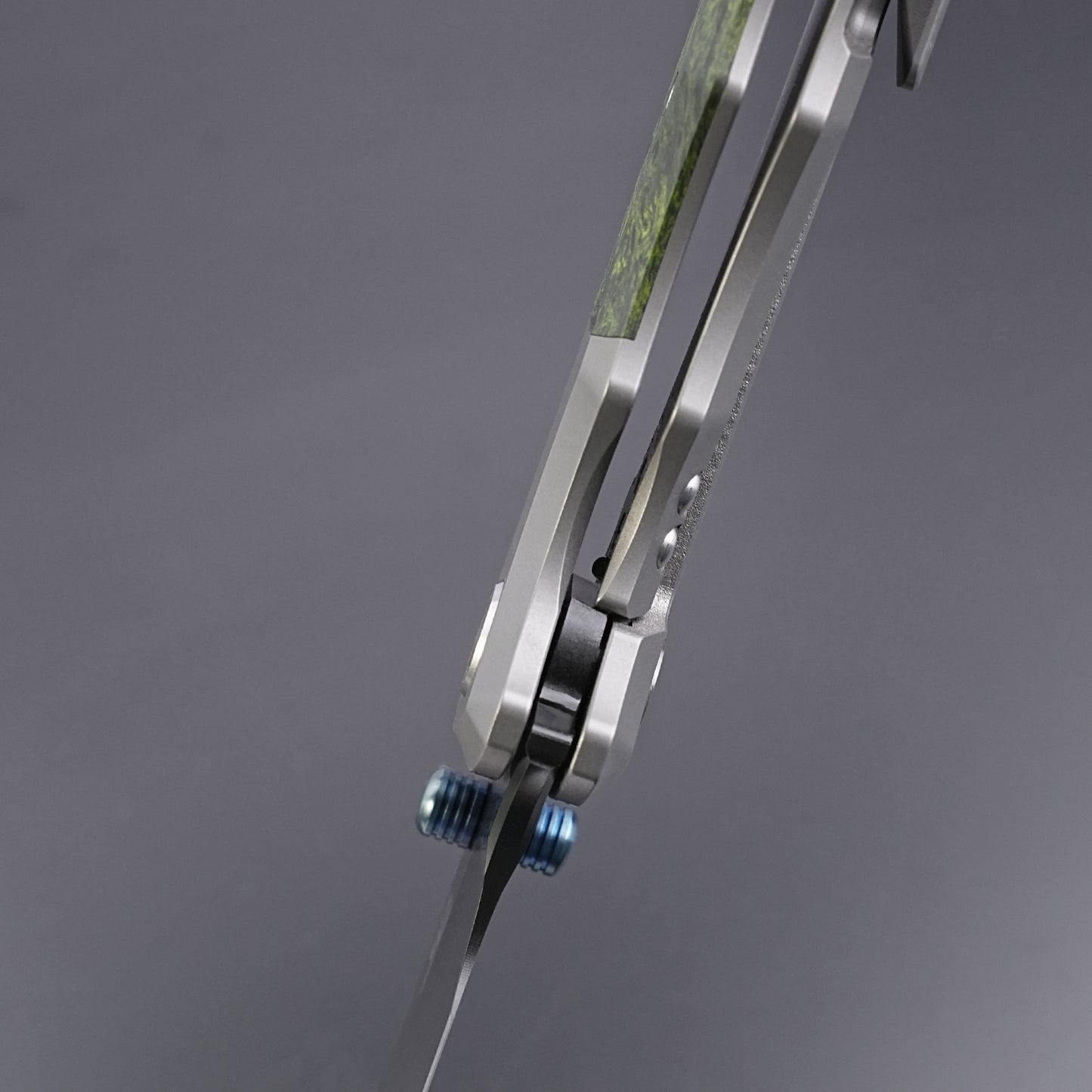 EDC Outdoor Folding Knife YH-SB03