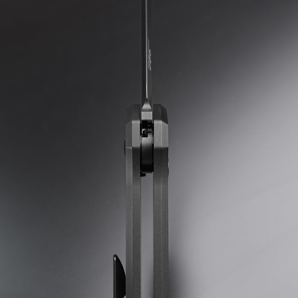 EDC Outdoor Folding Knife YH-SB10