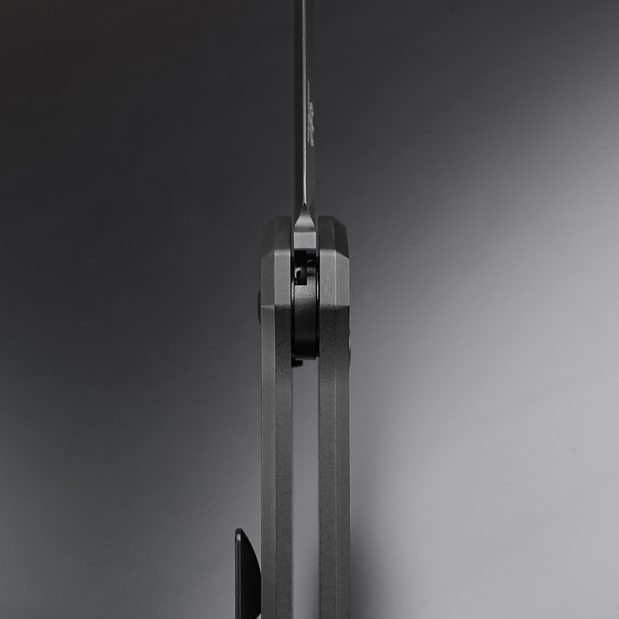 EDC Outdoor Folding Knife YH-SB10